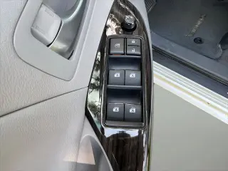 Toyota Sienna 2017 XLE 7-Passenger Auto Access Seat 4dr Mini-Van