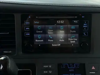 Toyota Sienna 2017 XLE 7-Passenger Auto Access Seat 4dr Mini-Van