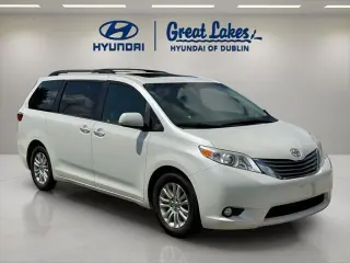Toyota Sienna 2017 XLE 7-Passenger Auto Access Seat 4dr Mini-Van