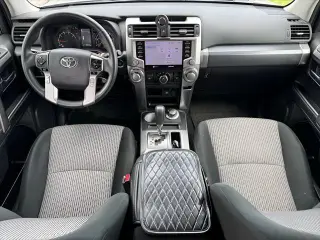 Toyota 4Runner 2023 4x4 SR5 4dr SUV
