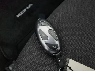 Hyundai KONA 2026 AWD SEL Sport 4dr SUV