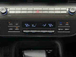 Hyundai KONA 2025 AWD SEL 4dr Crossover