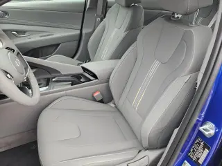 Hyundai ELANTRA 2026 SEL Sport 4dr Sedan