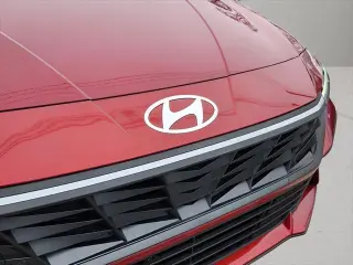 Hyundai ELANTRA 2026 SEL Sport 4dr Sedan