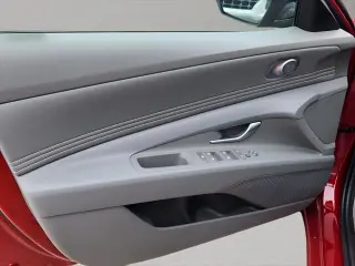Hyundai ELANTRA 2026 SEL Sport 4dr Sedan