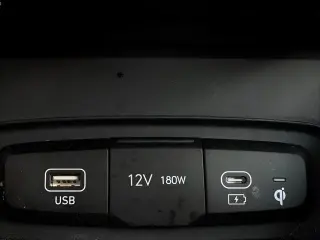 Hyundai VENUE 2024 Limited 4dr Crossover