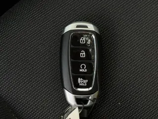 Hyundai VENUE 2024 Limited 4dr Crossover