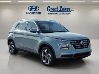 Hyundai VENUE 2026 SEL 4dr Crossover w/Two-Tone Roof