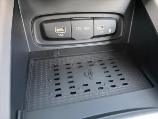 Hyundai VENUE 2026 SEL 4dr Crossover w/Two-Tone Roof