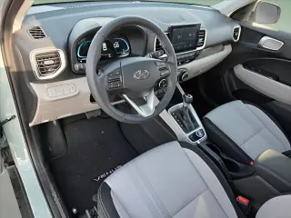 Hyundai VENUE 2026 SEL 4dr Crossover w/Two-Tone Roof