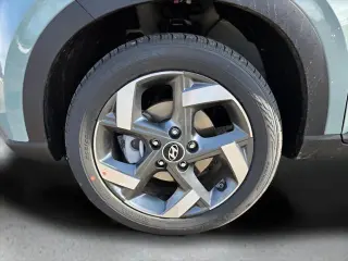 Hyundai VENUE 2026 SEL 4dr Crossover w/Two-Tone Roof