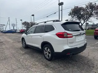 Subaru Ascent 2022 AWD Premium 8-Passenger 4dr SUV