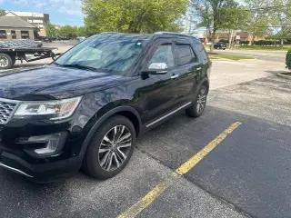 Ford Explorer 2017 AWD Platinum 4dr SUV