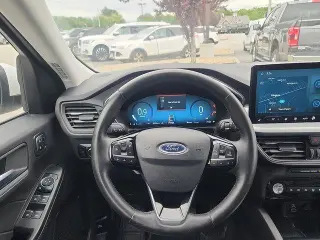 Ford Escape 2024 AWD Platinum 4dr SUV