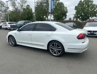 Volkswagen Passat 2017 1.8T R-Line 4dr Sedan