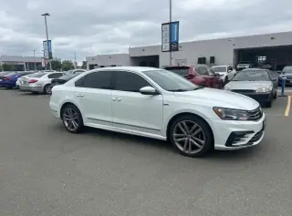 Volkswagen Passat 2017 1.8T R-Line 4dr Sedan