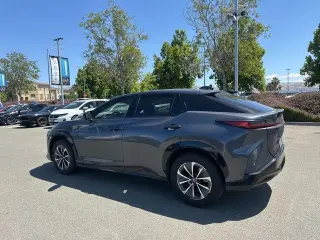 Lexus RZ 300e 2024 Premium 4dr Crossover w/18 Inch Wheels