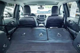 Jeep Cherokee 2020 4x4 Latitude Plus 4dr SUV