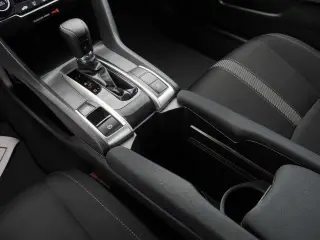 Honda Civic 2018 LX 4dr Sedan CVT