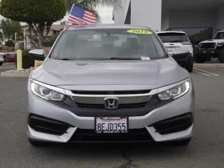 Honda Civic 2018 LX 4dr Sedan CVT