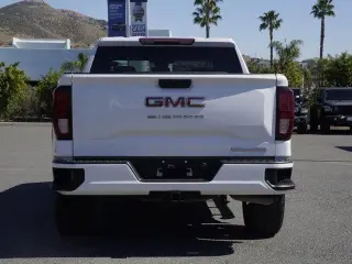 GMC Sierra 1500 2023 4x4 Elevation 4dr Crew Cab 5.8 ft. SB