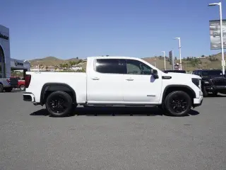 GMC Sierra 1500 2023 4x4 Elevation 4dr Crew Cab 5.8 ft. SB