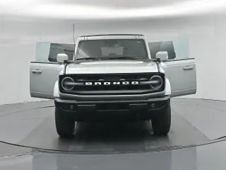 Ford Bronco 2023 4x4 Base Advanced 4dr SUV
