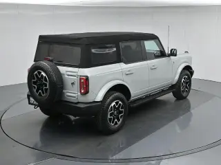 Ford Bronco 2023 4x4 Base Advanced 4dr SUV