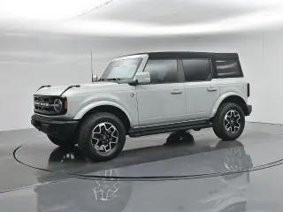 Ford Bronco 2023 4x4 Base Advanced 4dr SUV