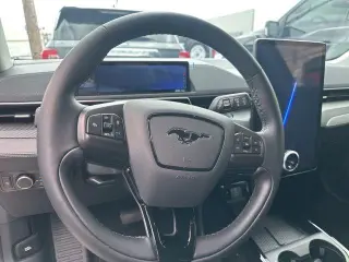 Ford Mustang Mach-E 2024 Select 4dr SUV