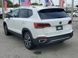 Volkswagen Taos 2024 SE 4dr SUV
