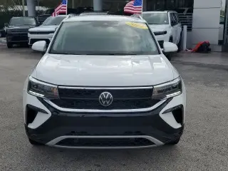 Volkswagen Taos 2024 SE 4dr SUV