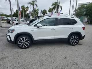 Volkswagen Taos 2024 SE 4dr SUV