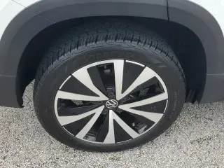 Volkswagen Taos 2024 SE 4dr SUV