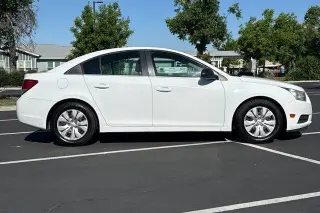 Chevrolet Cruze 2012 LS 4dr Sedan