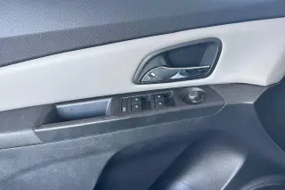 Chevrolet Cruze 2012 LS 4dr Sedan