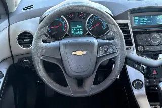 Chevrolet Cruze 2012 LS 4dr Sedan