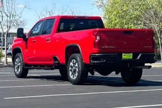 Chevrolet Silverado 2500HD 2022 4x2 Custom 4dr Crew Cab SB