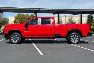 Chevrolet Silverado 2500HD 2022 4x2 Custom 4dr Crew Cab SB