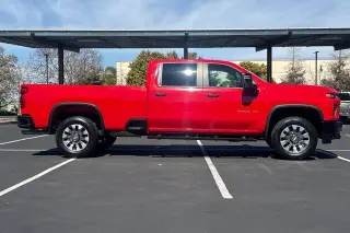 Chevrolet Silverado 2500HD 2022 4x2 Custom 4dr Crew Cab SB