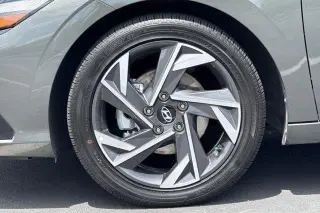 Hyundai ELANTRA Hybrid 2025 Limited 4dr Sedan