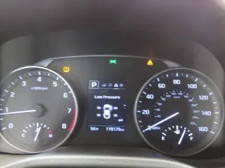 Hyundai ELANTRA 2017 SE 4dr Sedan 6M (US)
