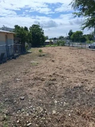 Dos Solares en Juana Diaz