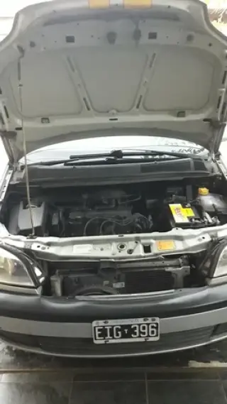 CHEVROLET ZAFIRA 2.0  2004