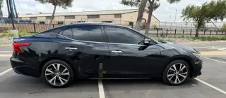 Nissan maxima