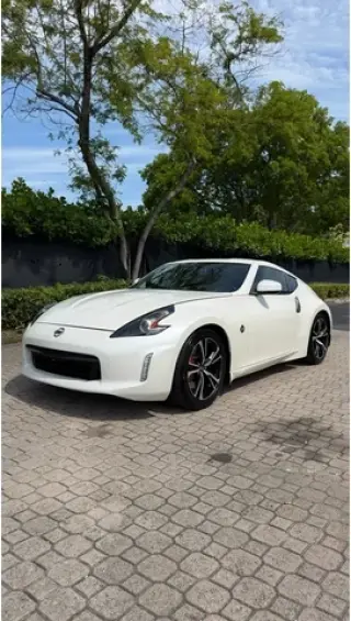 Nissan 370Z Sport Touring