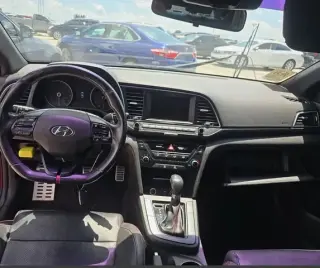 🚘 Hyundai Elantra Sport 2019