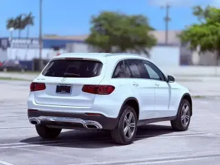 MERCEDES BENZ GLC