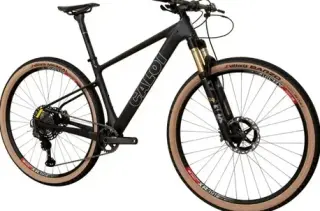 2025 Caloi ELITE CARBON TEAM