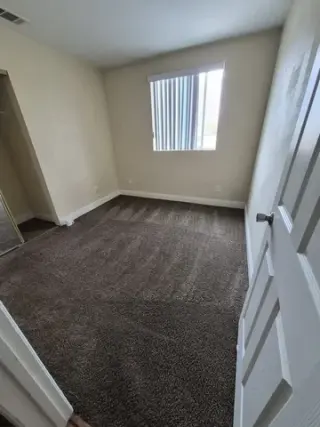 Un Cuarto En Renta